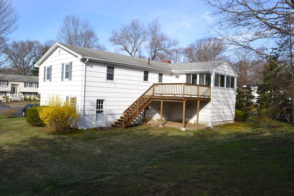 15 Norwich Road Norwood, MA 02062 - Photo 3 of 21 Gallery Image 3