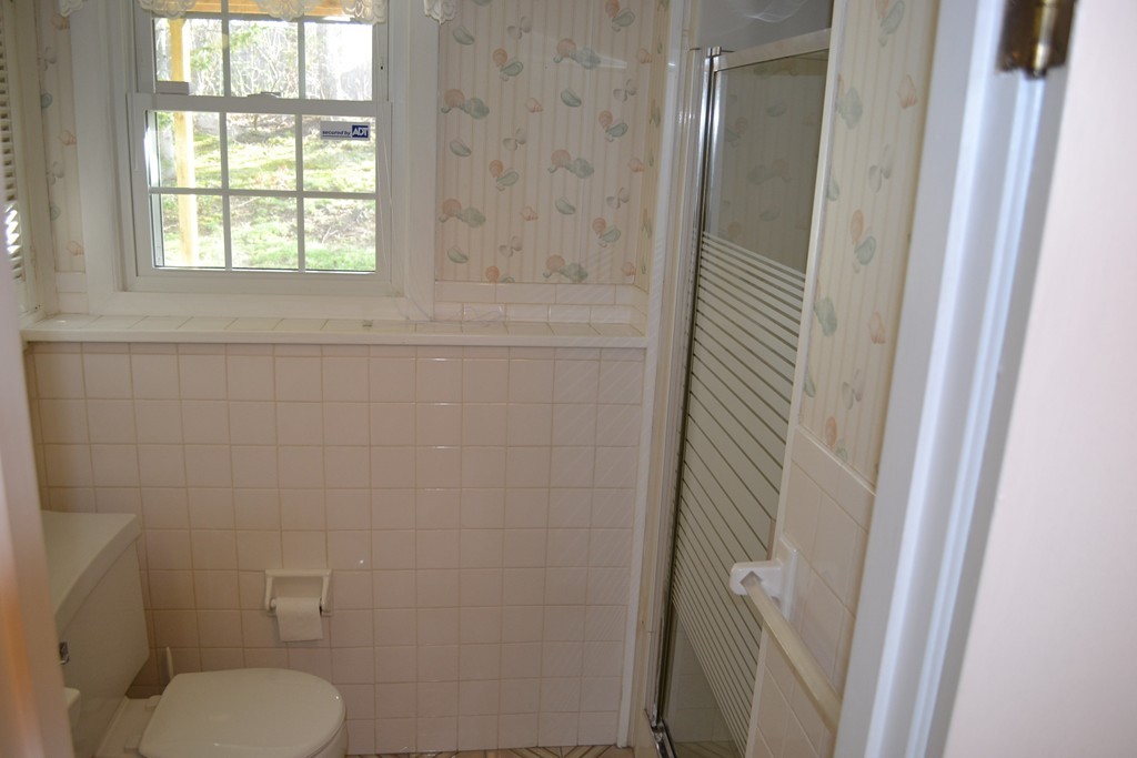 15 Norwich Road Norwood, MA 02062 - Photo 8 of 21 Gallery Image 8