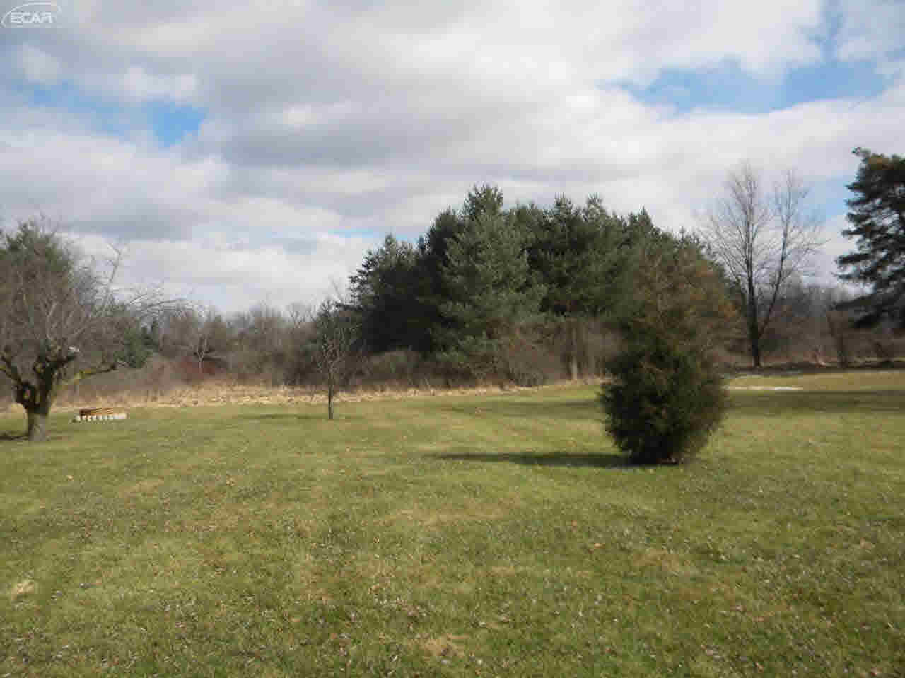 2567 Vandekarr Road Owosso, MI 48867 - Photo 12 of 39 21267909-11.JPG