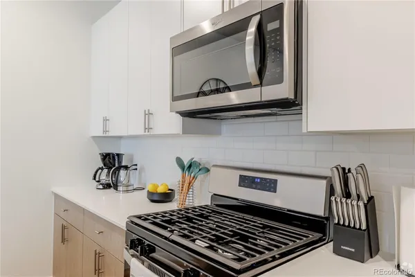 $2,595 | 5256 North Federal Boulevard, Unit 528, Denver, CO 80221