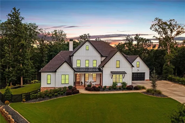 $2,474,900 | 128 Creekview Lane, Canton, GA 30115
