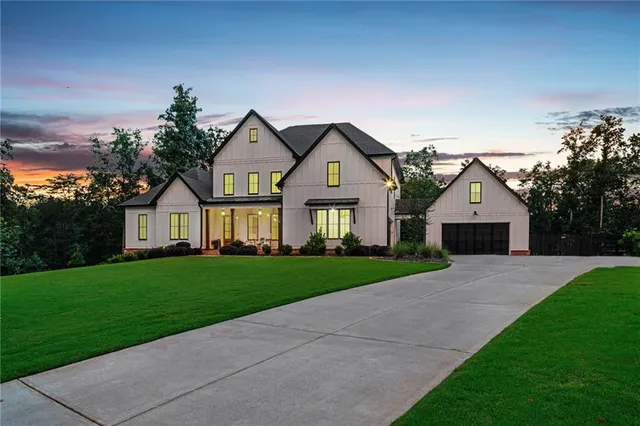 $2,474,900 | 128 Creekview Lane, Canton, GA 30115