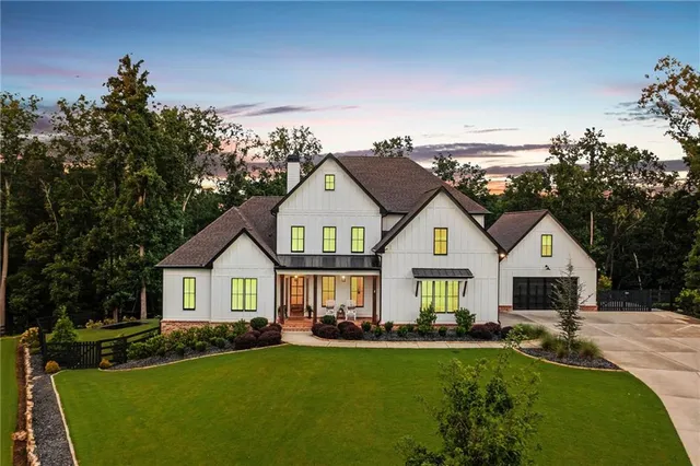 $2,474,900 | 128 Creekview Lane, Canton, GA 30115