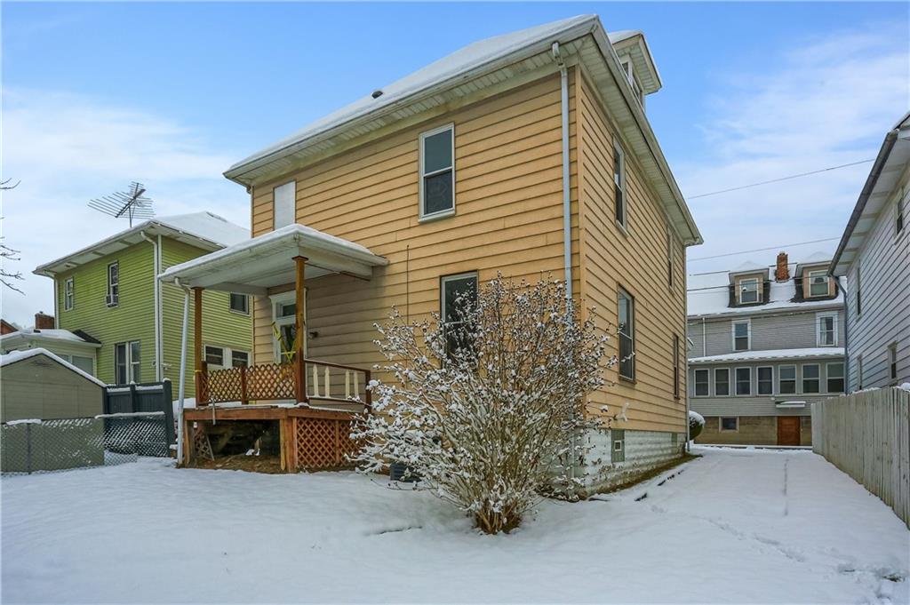403 Federal Street Butler, PA 16001 - Photo 44 of 46 A side yard is perfect for all your gardening desires.