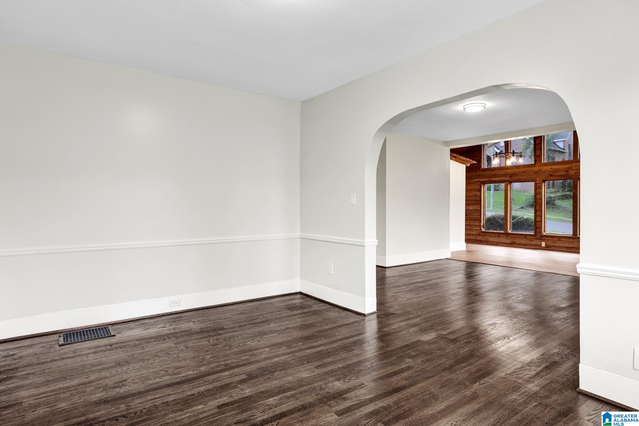 809 15th Street West Birmingham, AL 35208 - Photo 9 of 39