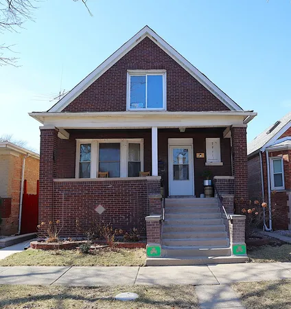 a front view of house with yard