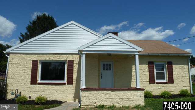 701 Arsenal Road York, PA 17406 - Photo 3 of 24 Gallery Image 3