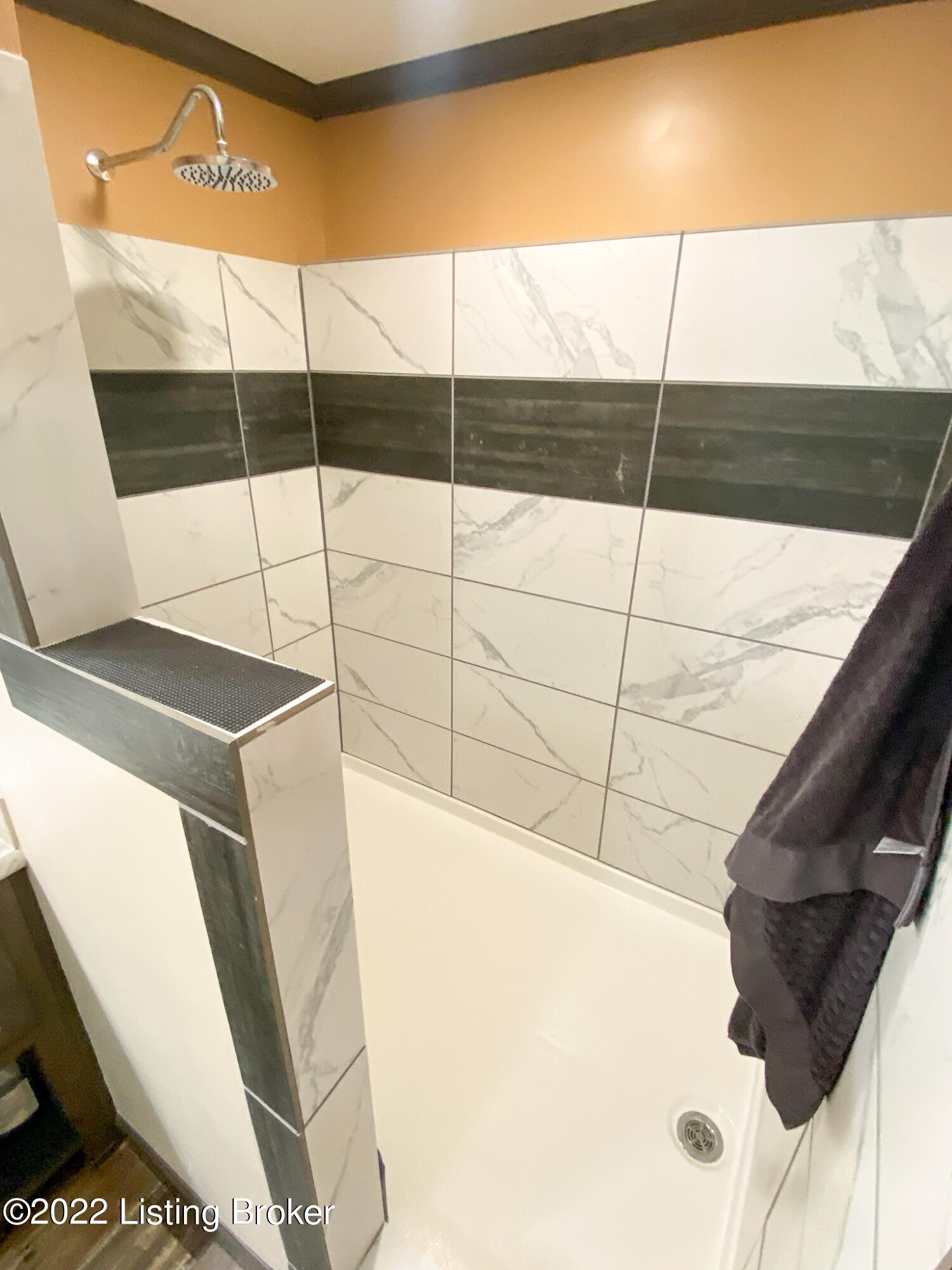 935 Frontage Road Leitchfield, KY 42754 - Photo 30 of 96 Tile Shower