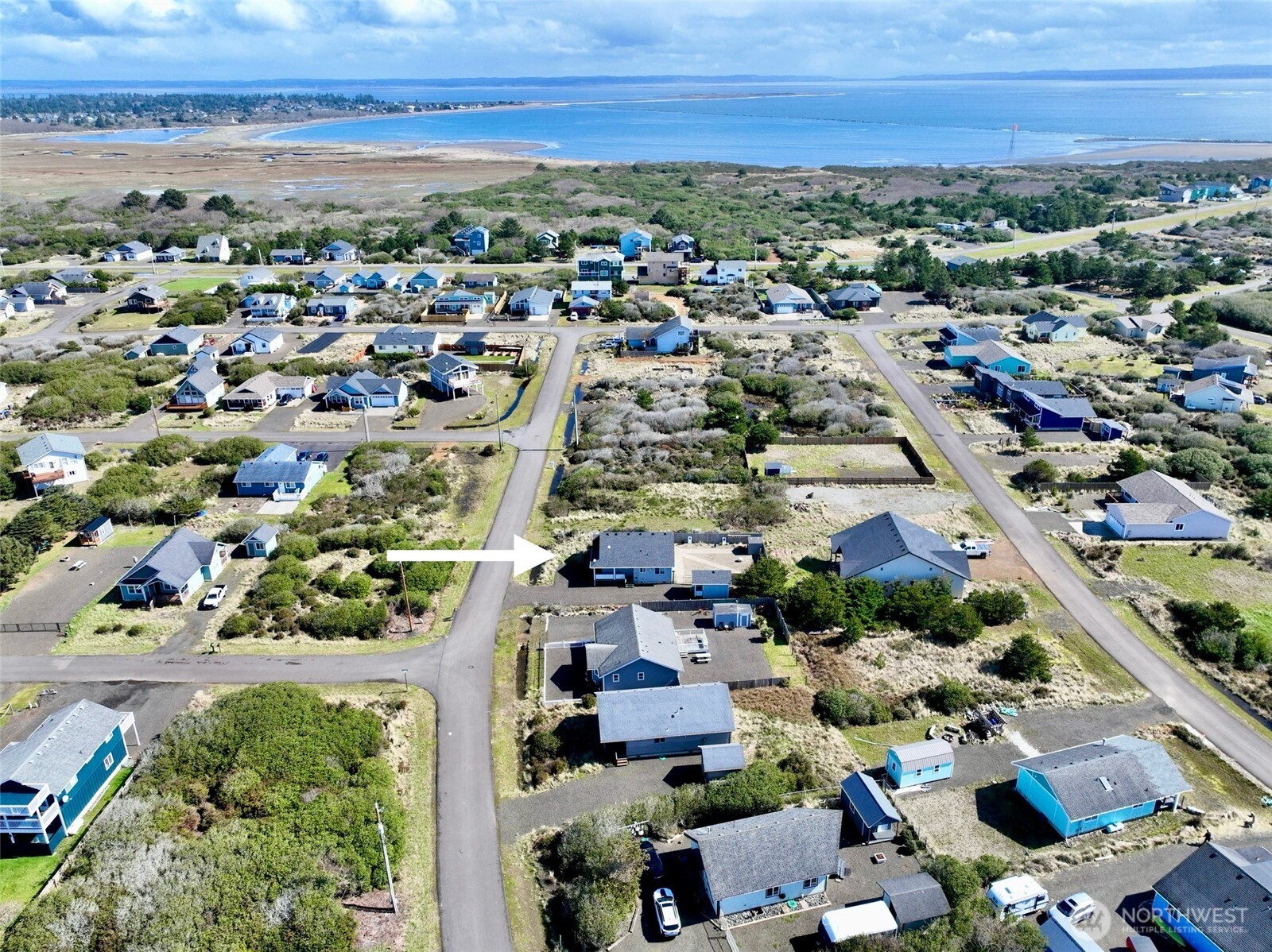 419 North Portal Loop Southwest Ocean Shores, WA 98569 - Photo 11 of 40