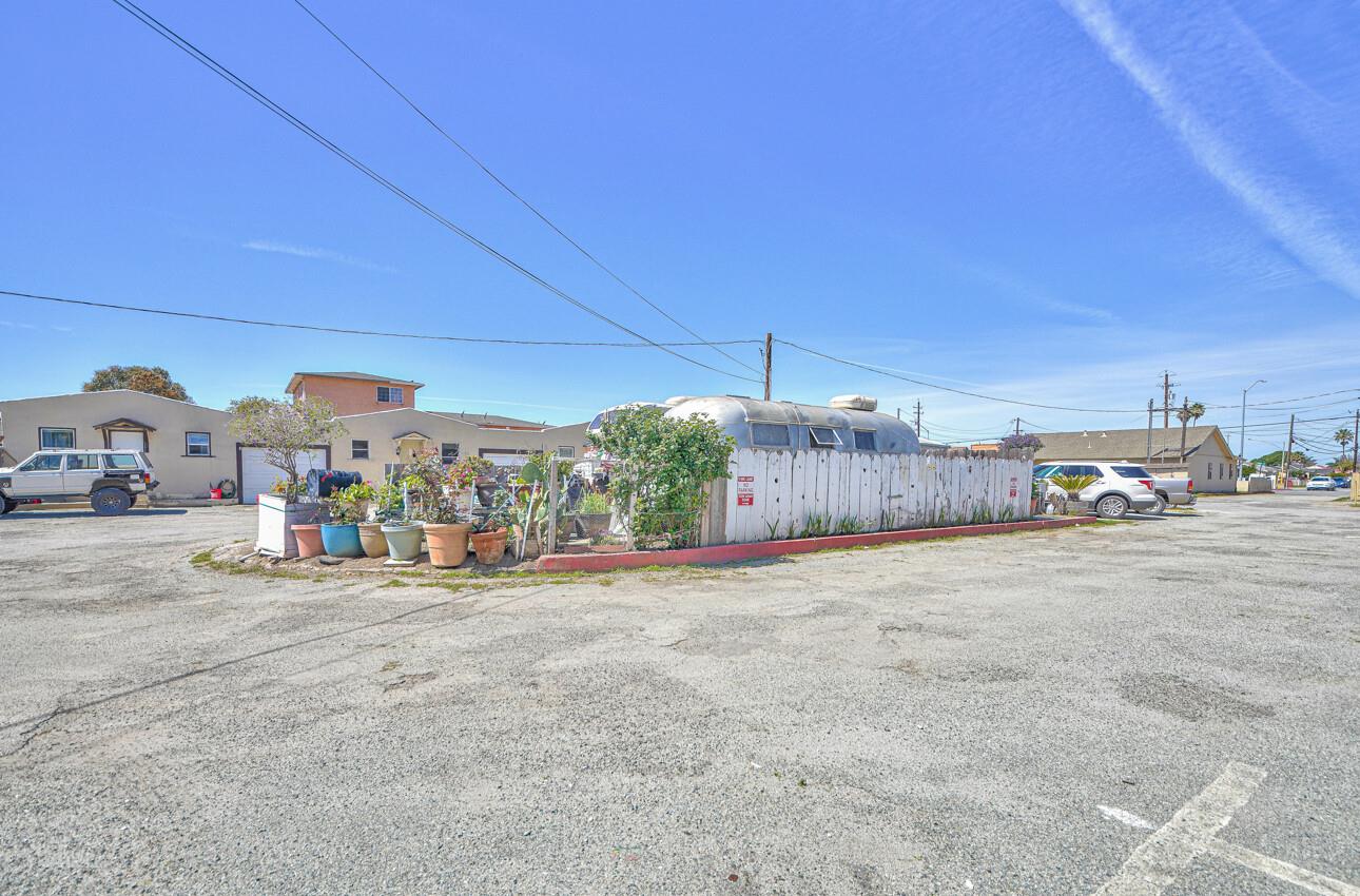 470 Williams Road Salinas, CA 93905 - Photo 17 of 21 a view of a city street with a building