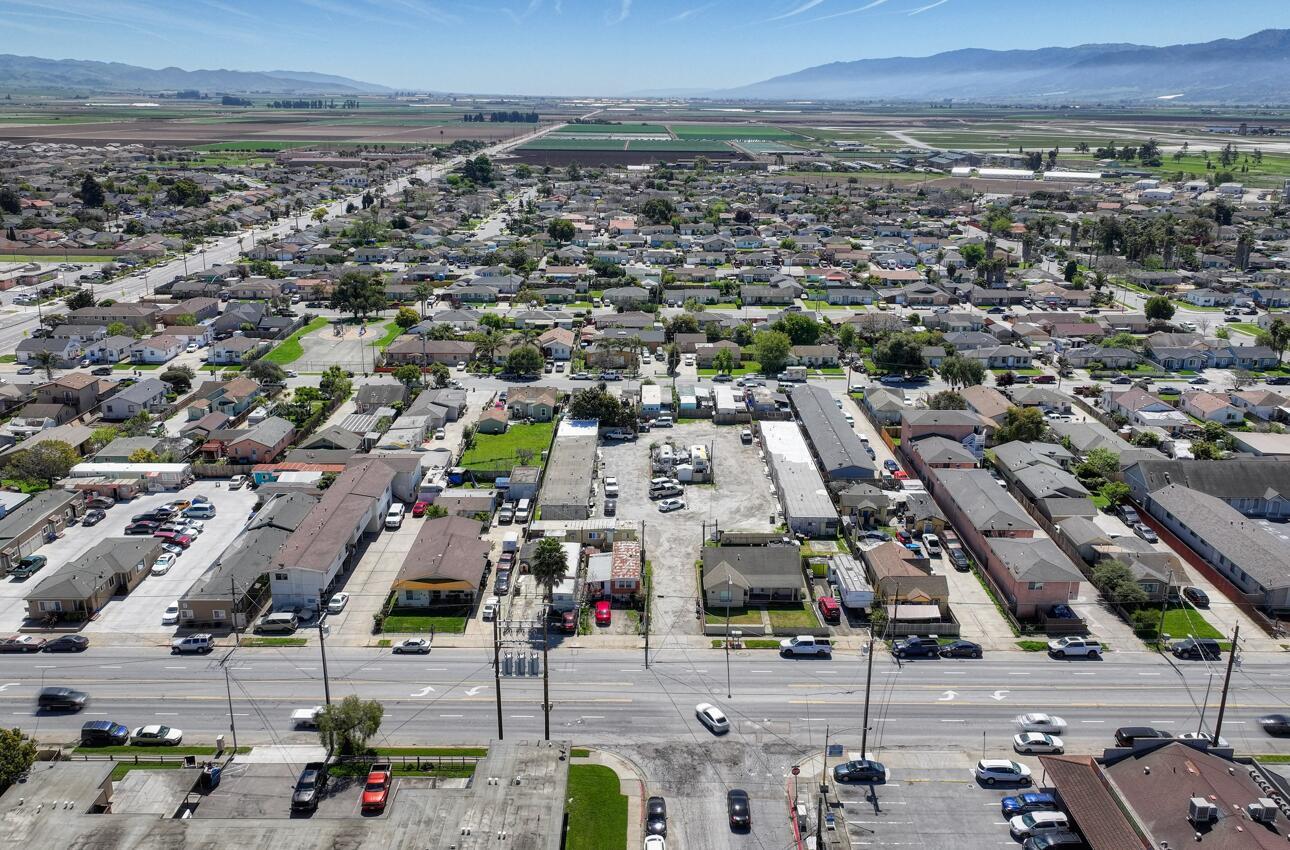 470 Williams Road Salinas, CA 93905 - Photo 20 of 21 a view of a city