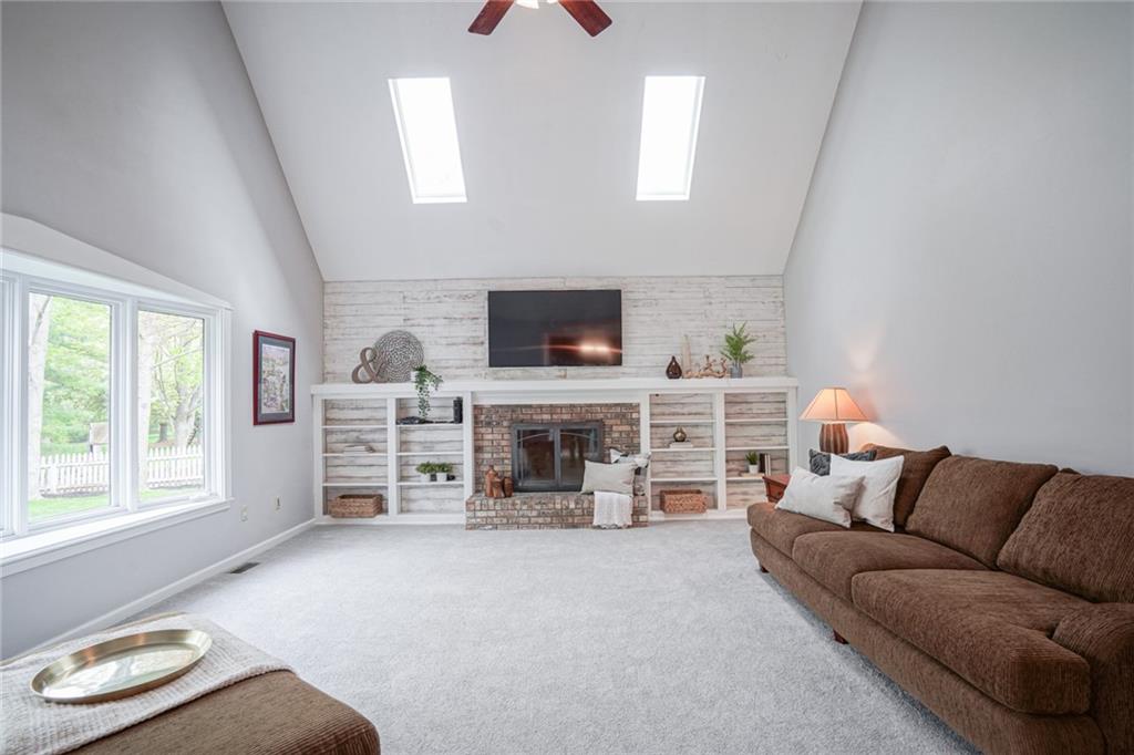 6930 Riverside Way Fishers, IN 46038 - Photo 11 of 45 Gallery Image 11