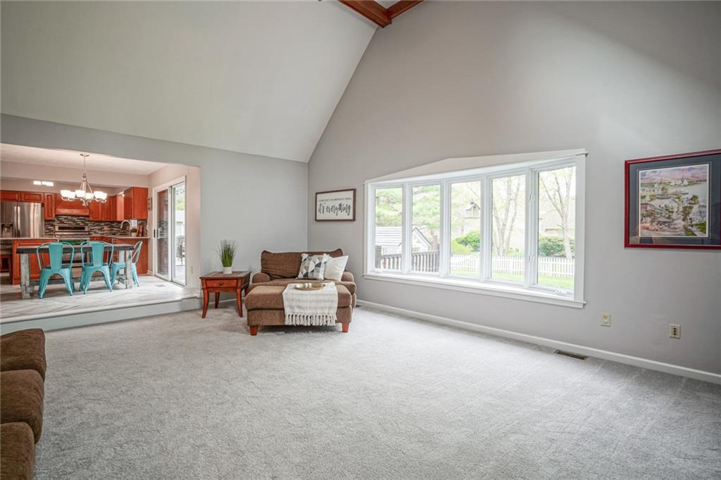 6930 Riverside Way Fishers, IN 46038 - Photo 12 of 45 Gallery Image 12
