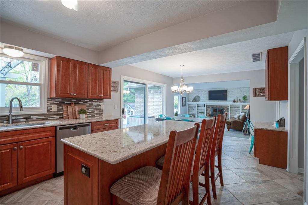 6930 Riverside Way Fishers, IN 46038 - Photo 19 of 45 Gallery Image 19