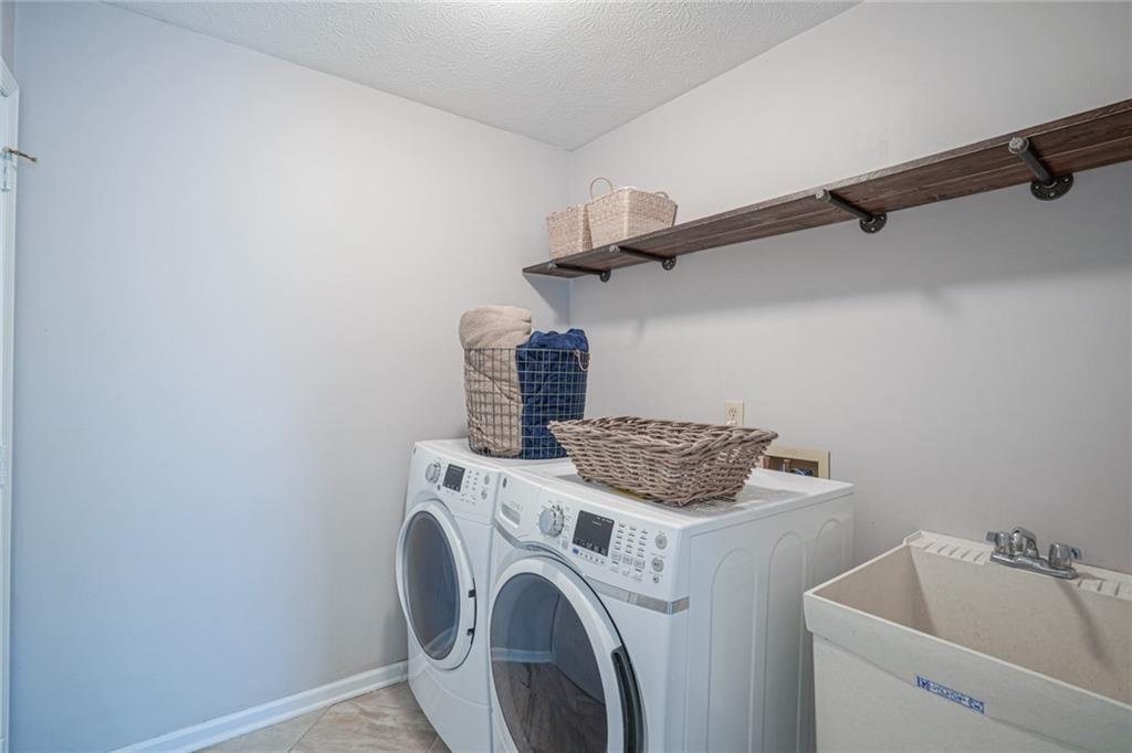 6930 Riverside Way Fishers, IN 46038 - Photo 22 of 45 Gallery Image 22
