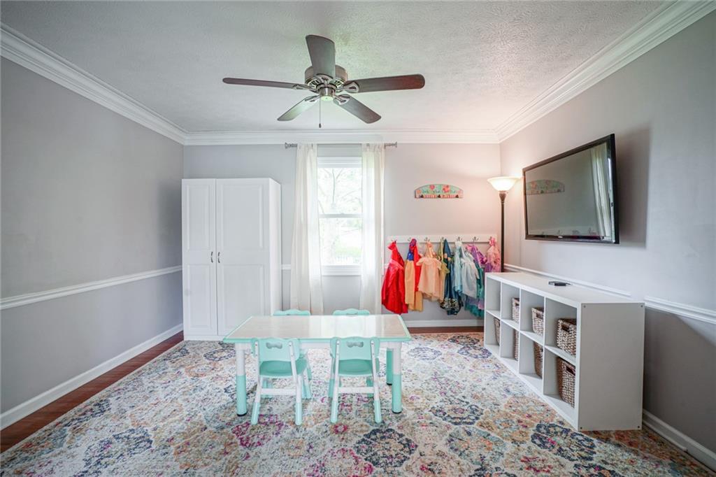 6930 Riverside Way Fishers, IN 46038 - Photo 7 of 45 Gallery Image 7