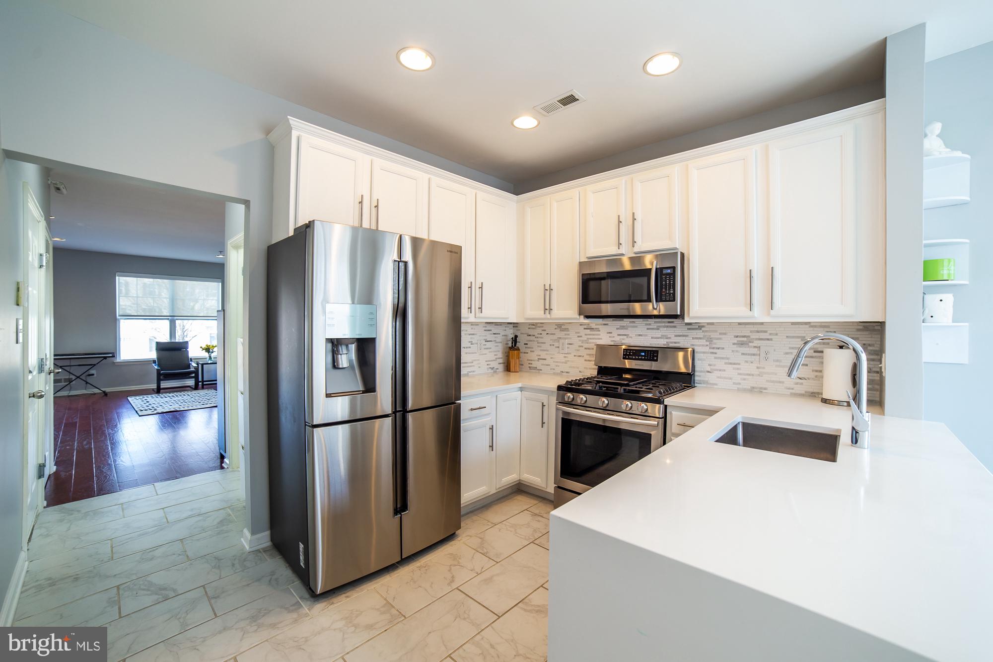 22 Old Cedarbrook Road Wyncote, PA 19095 - Photo 2 of 18 Kitchen