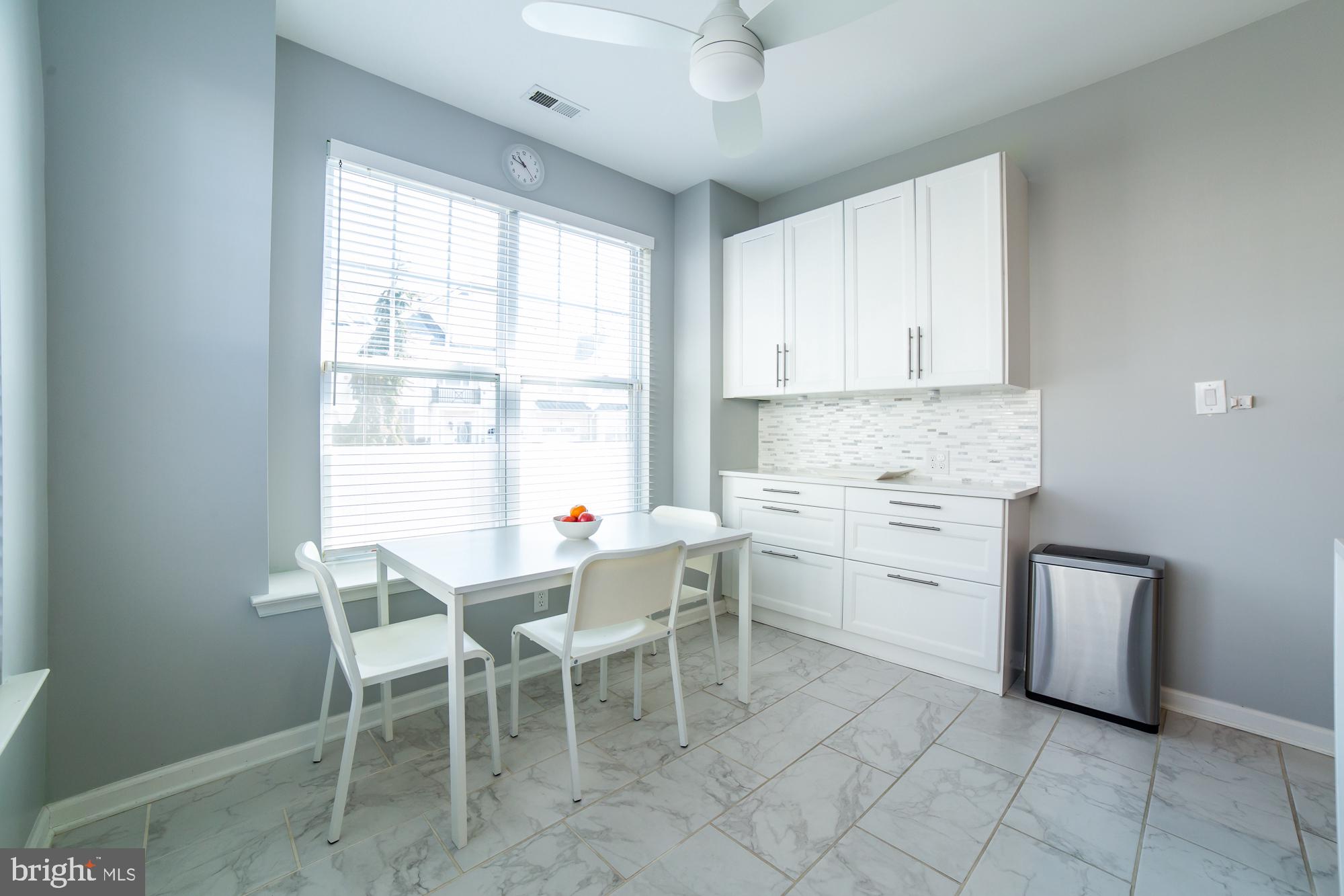 22 Old Cedarbrook Road Wyncote, PA 19095 - Photo 4 of 18 Eat in Kitchen