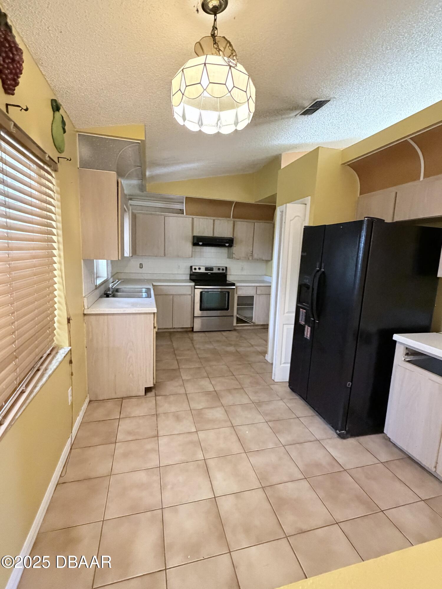 Kitchen Broad