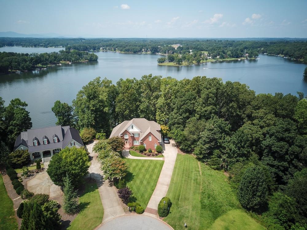 220 East Caledonia Court Inman, SC 29349 - Photo 5 of 11