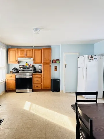 $279,000 | 8 Water Street, Greenfield, MA 01301