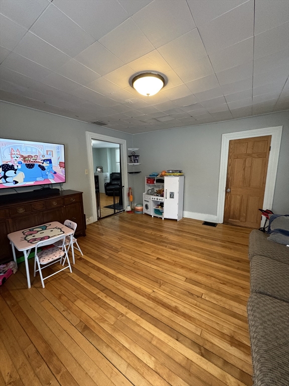 8 Water Street Greenfield, MA 01301 - Photo 7 of 9