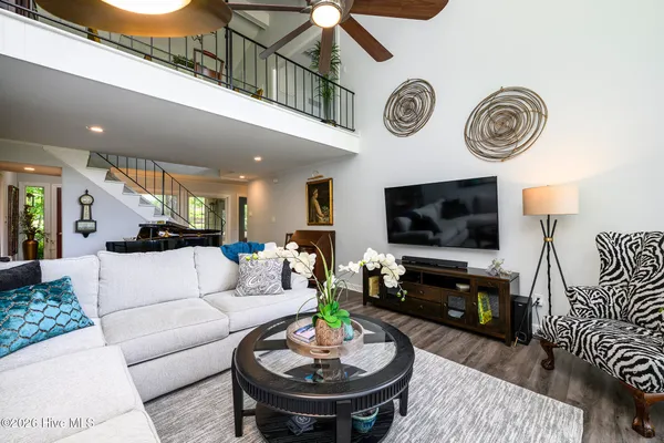 $699,000 | 302 Plantation Drive, New Bern, NC 28562