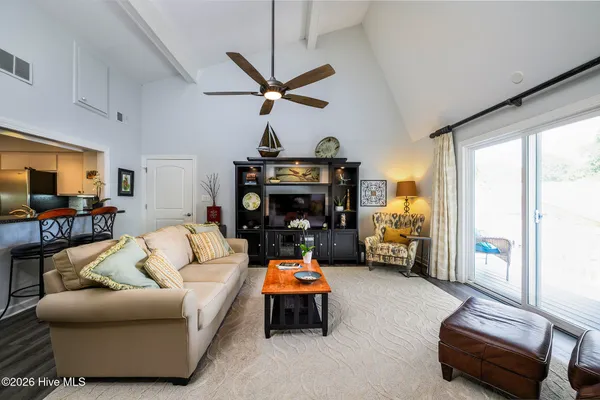 $699,000 | 302 Plantation Drive, New Bern, NC 28562