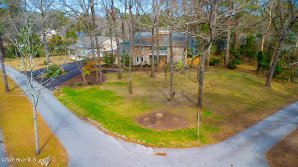 $699,000 | 302 Plantation Drive, New Bern, NC 28562