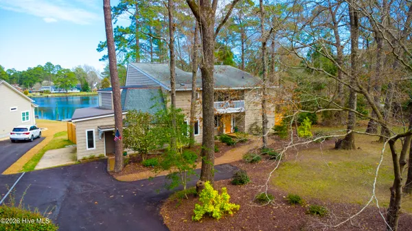 $699,000 | 302 Plantation Drive, New Bern, NC 28562
