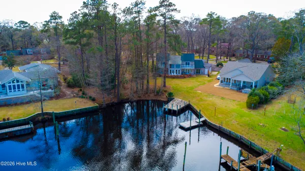 $699,000 | 302 Plantation Drive, New Bern, NC 28562