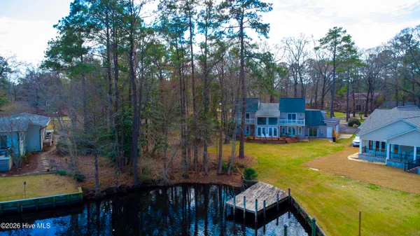 $699,000 | 302 Plantation Drive, New Bern, NC 28562