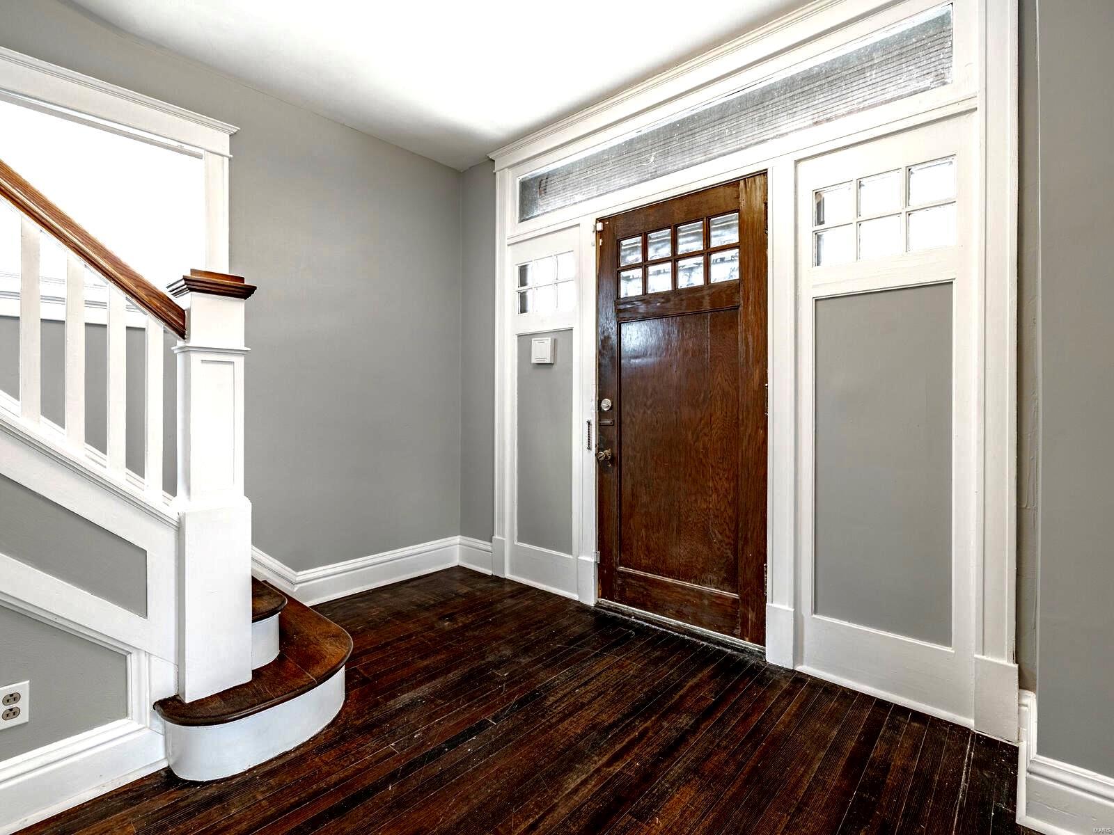 716 Carson Road St. Louis, MO 63135 - Photo 2 of 23 Gallery Image 2