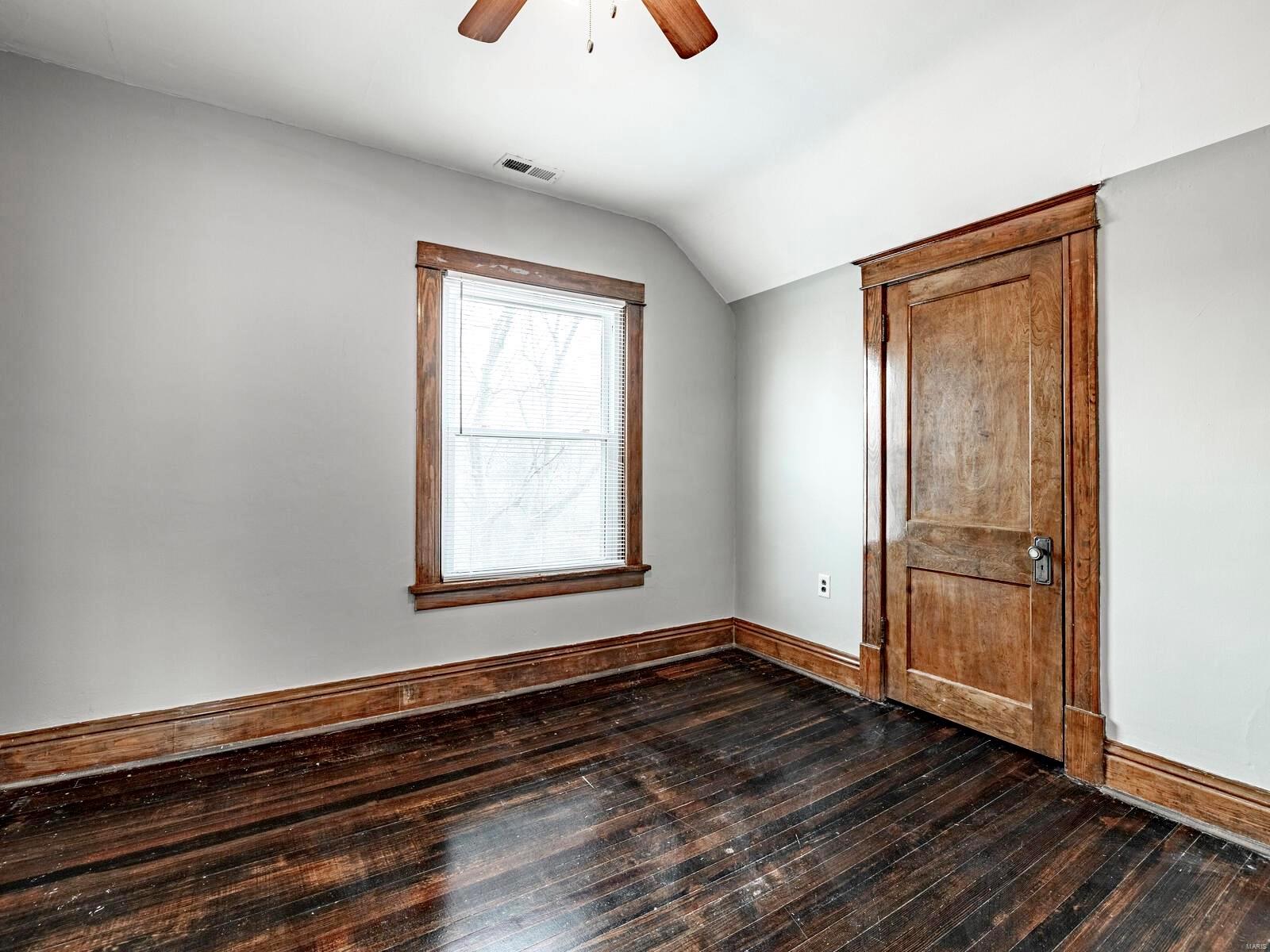 716 Carson Road St. Louis, MO 63135 - Photo 17 of 23 Gallery Image 17