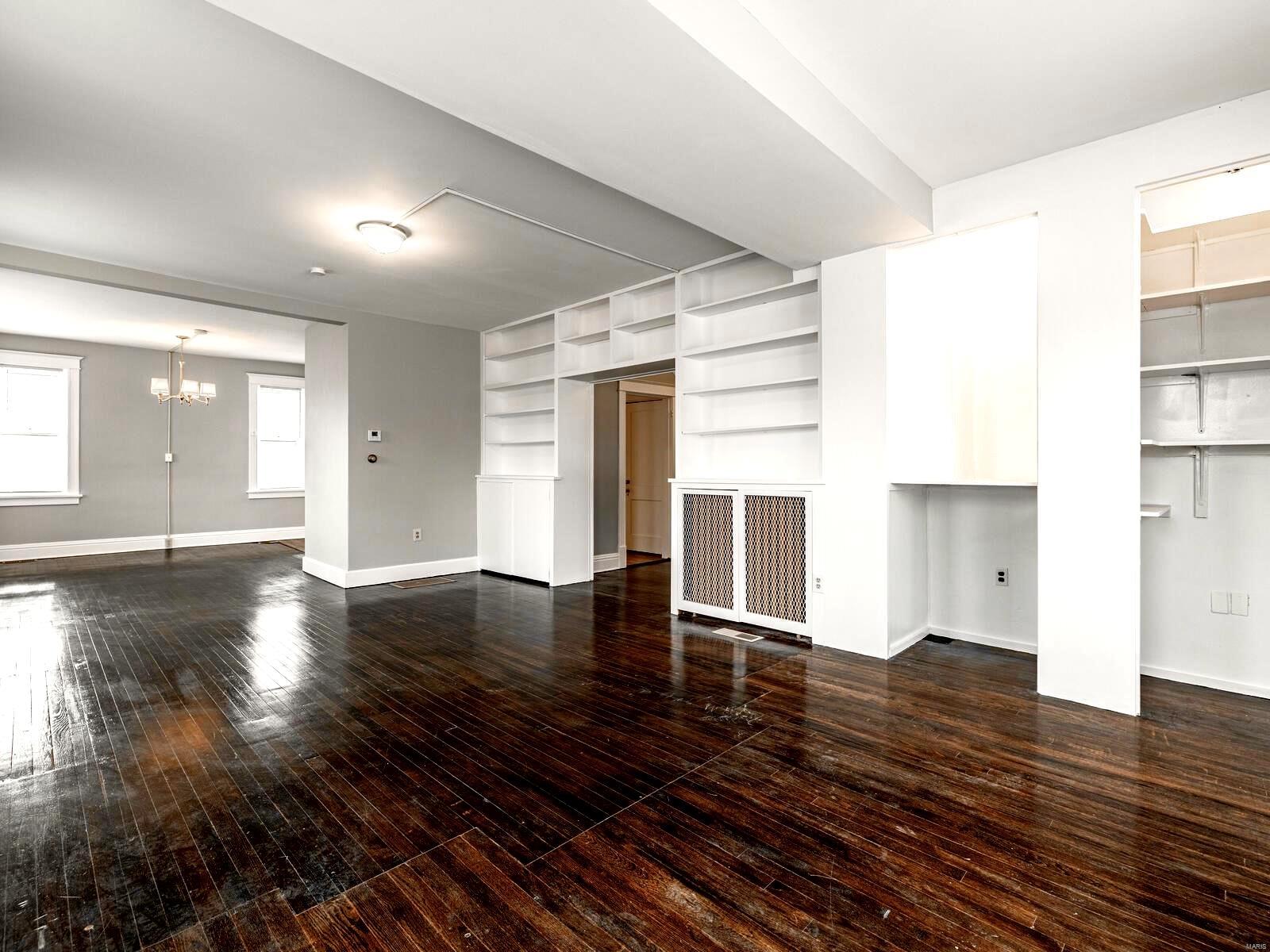 716 Carson Road St. Louis, MO 63135 - Photo 7 of 23 Gallery Image 7