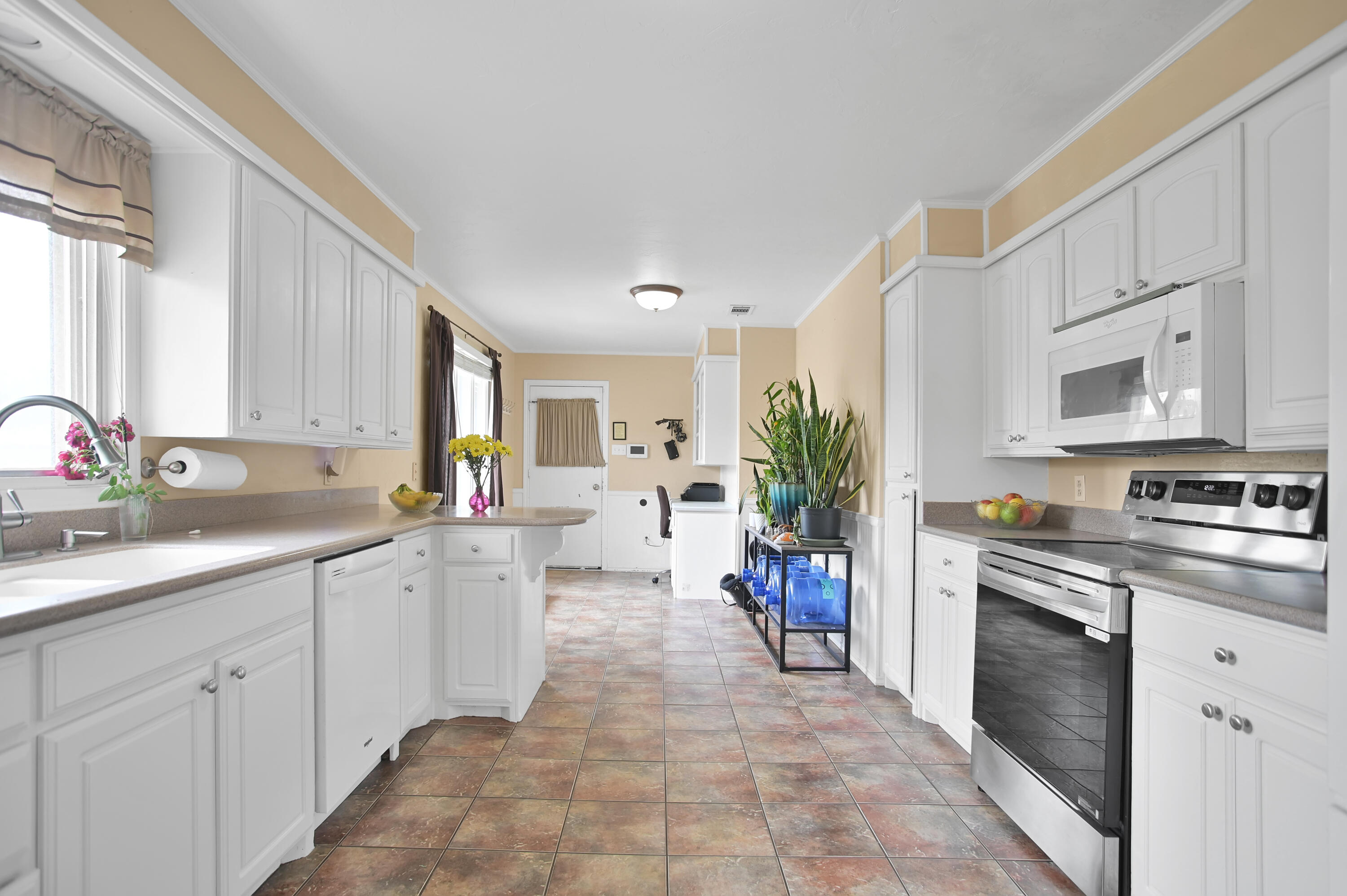 5501 74th Street Lubbock, TX 79424 - Photo 16 of 39 DSC_4281