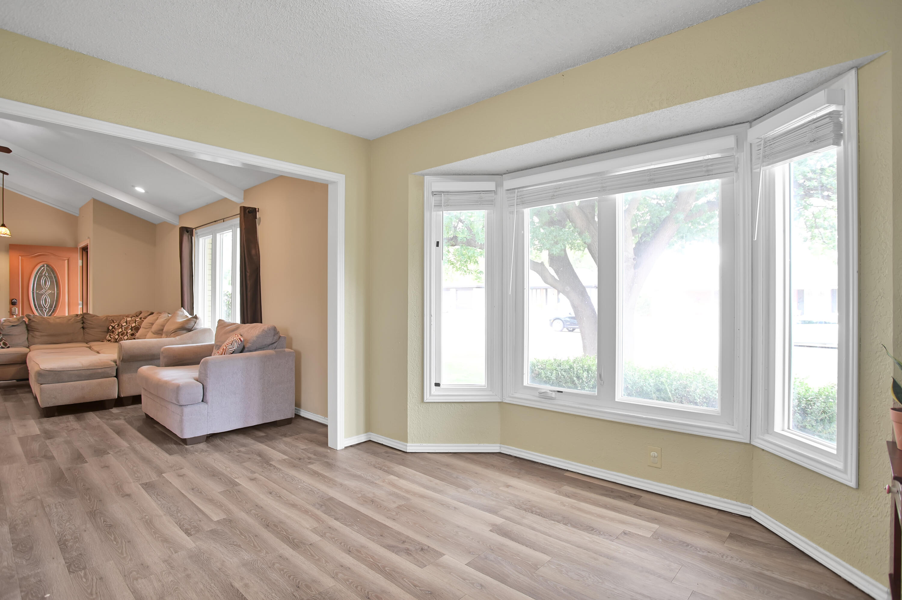 5501 74th Street Lubbock, TX 79424 - Photo 9 of 39 DSC_4274