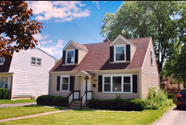 997 Spring Road Elmhurst, IL 60126 - Photo 2 of 18