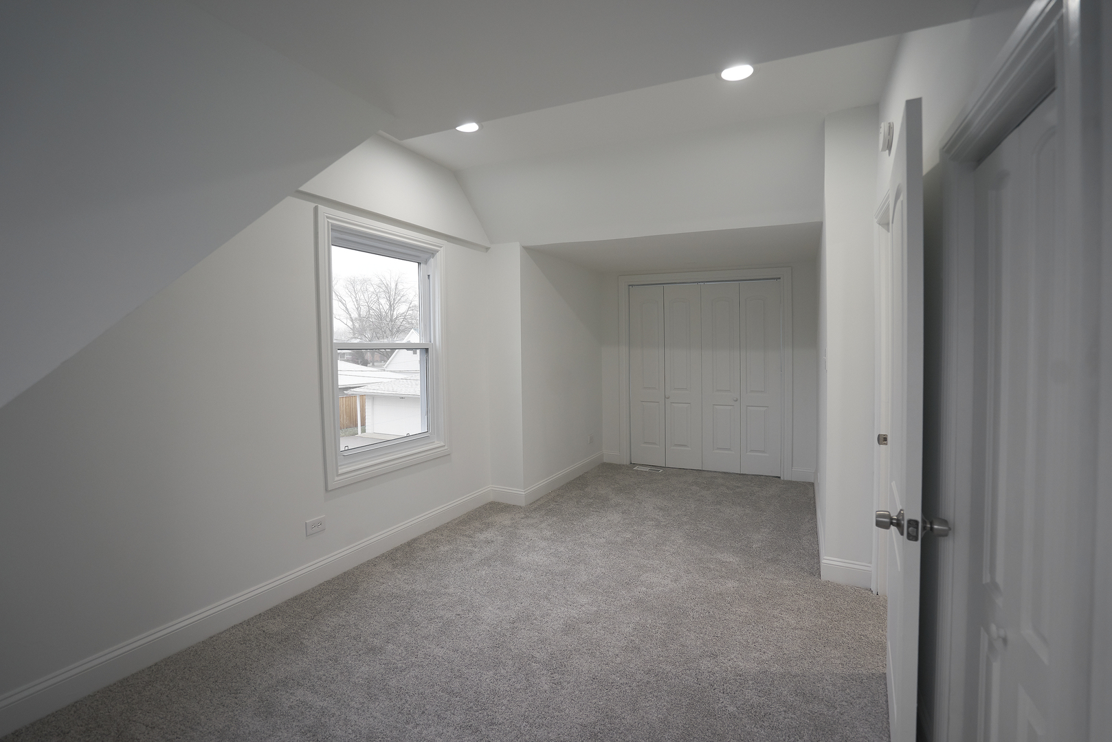 997 Spring Road Elmhurst, IL 60126 - Photo 17 of 18