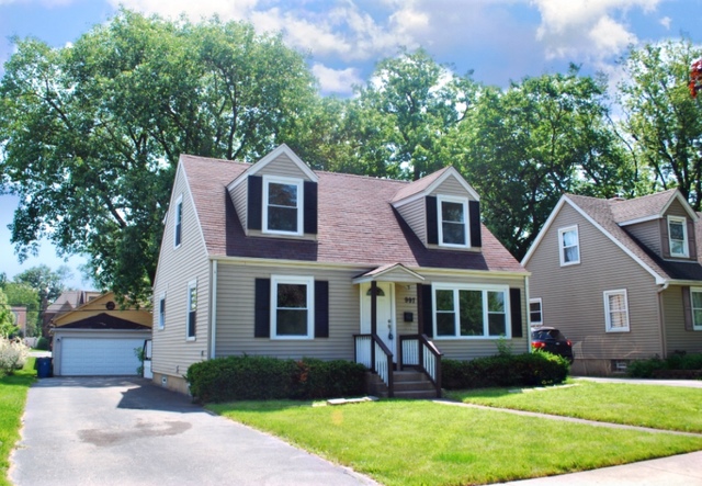 997 Spring Road Elmhurst, IL 60126 - Photo 3 of 18