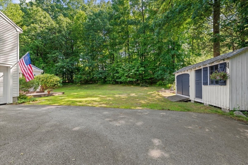 11 Hickory Road Southborough, MA 01772 - Photo 36 of 42