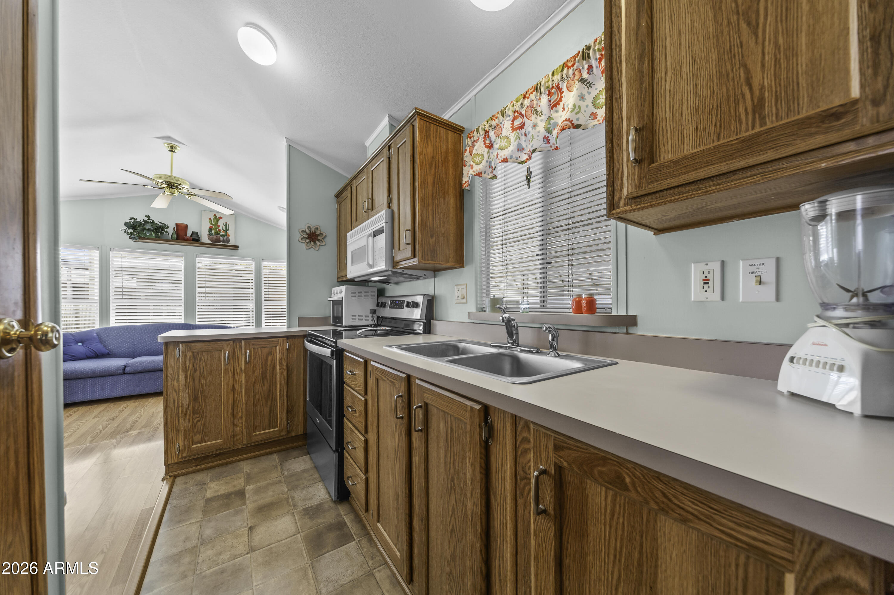 17200 West Bell Road, Unit 859 Surprise, AZ 85374 - Photo 13 of 21 HT Lot 859-12