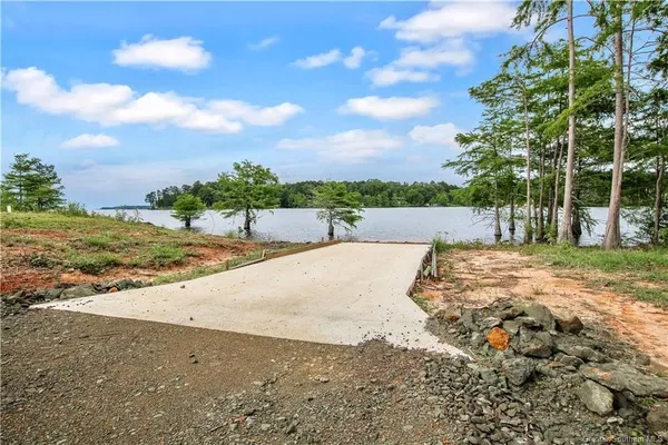 $224,999 | 49 Mo Po Lane, Florien, LA 71429