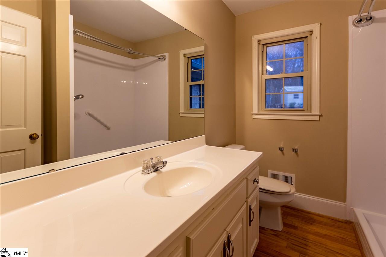 503 New Perry Road Greenville, SC 29617 - Photo 14 of 18 Gallery Image 14
