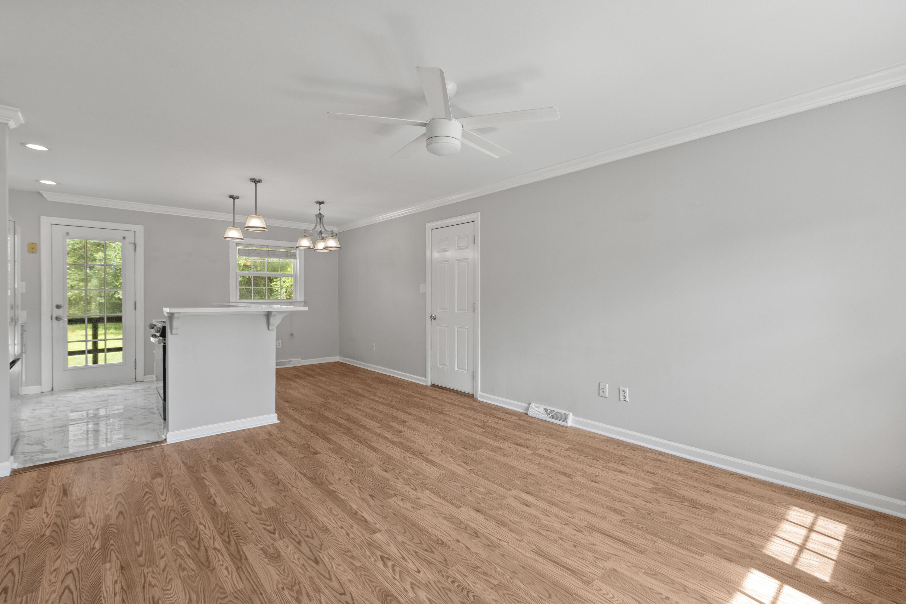 1502 Westway Drive Charleston, SC 29412 - Photo 12 of 35 1502WestwayDr-CasaVerdeMediaLLC11