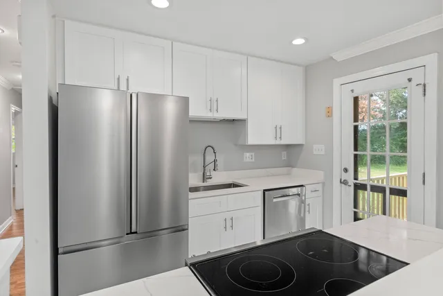 $2,800 | 1502 Westway Drive, Charleston, SC 29412