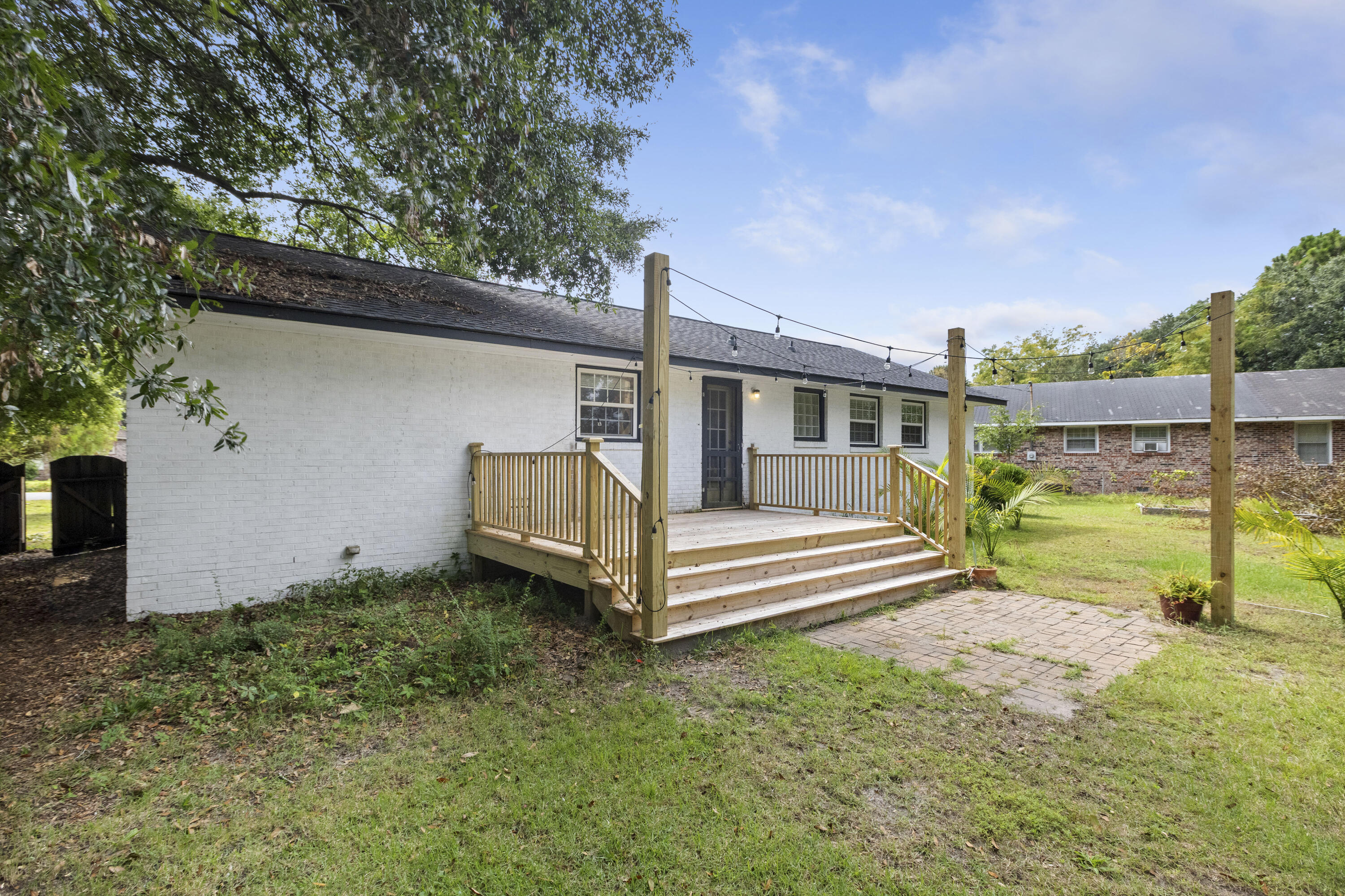 1502 Westway Drive Charleston, SC 29412 - Photo 6 of 35 1502WestwayDr-CasaVerdeMediaLLC4