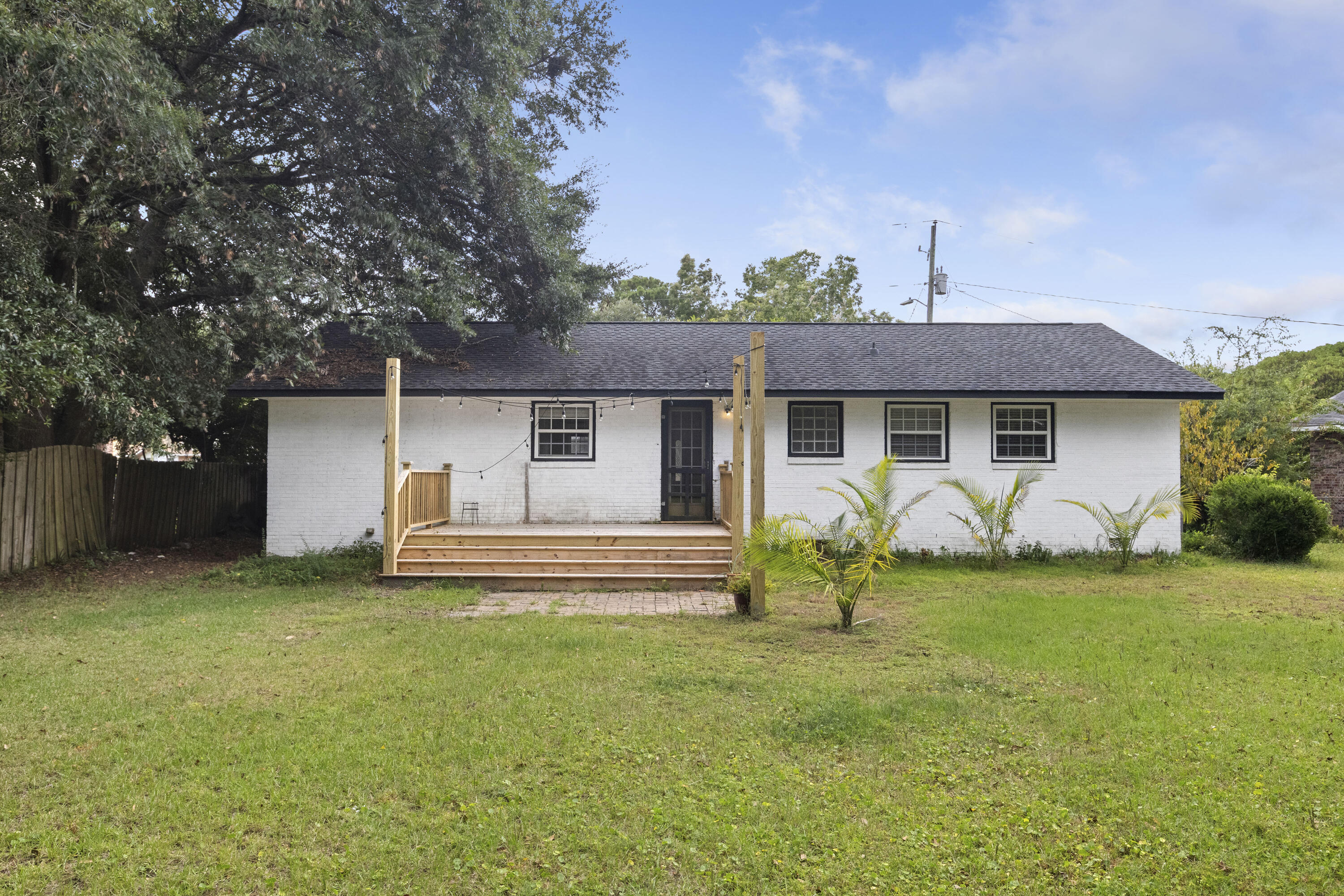 1502 Westway Drive Charleston, SC 29412 - Photo 9 of 35 1502WestwayDr-CasaVerdeMediaLLC8