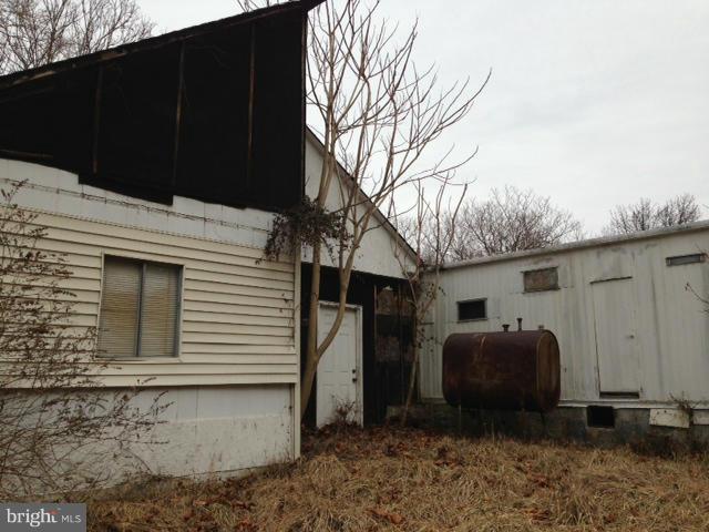 16546 Ridge Road King George, VA 22485 - Photo 4 of 6 Exterior (Rear)