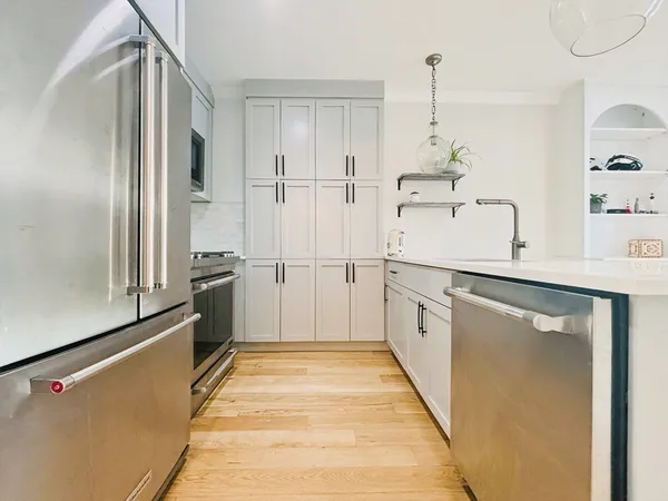 $4,350 | 30 Polk Street, Unit 408, Boston, MA 02129